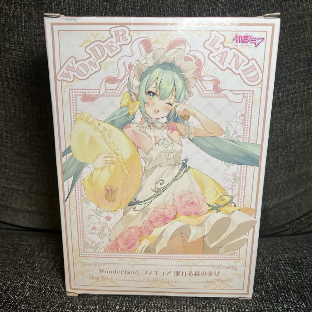 NEW Taito Hatsune Miku Wonderland Figure ~Sleeping Beauty Figure, Multiple Color